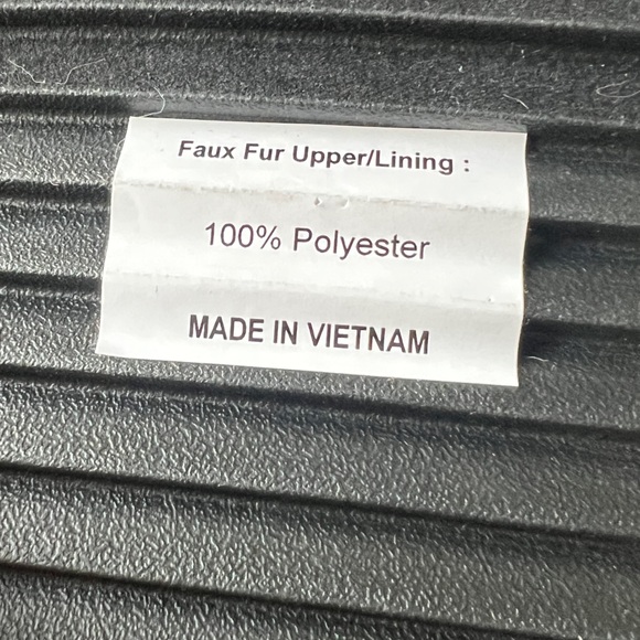 NWT Koolaburra by UGG Ya-Baby Faux Fur Platform Slide Slippers Size 9 Wm - Picture 6 of 14